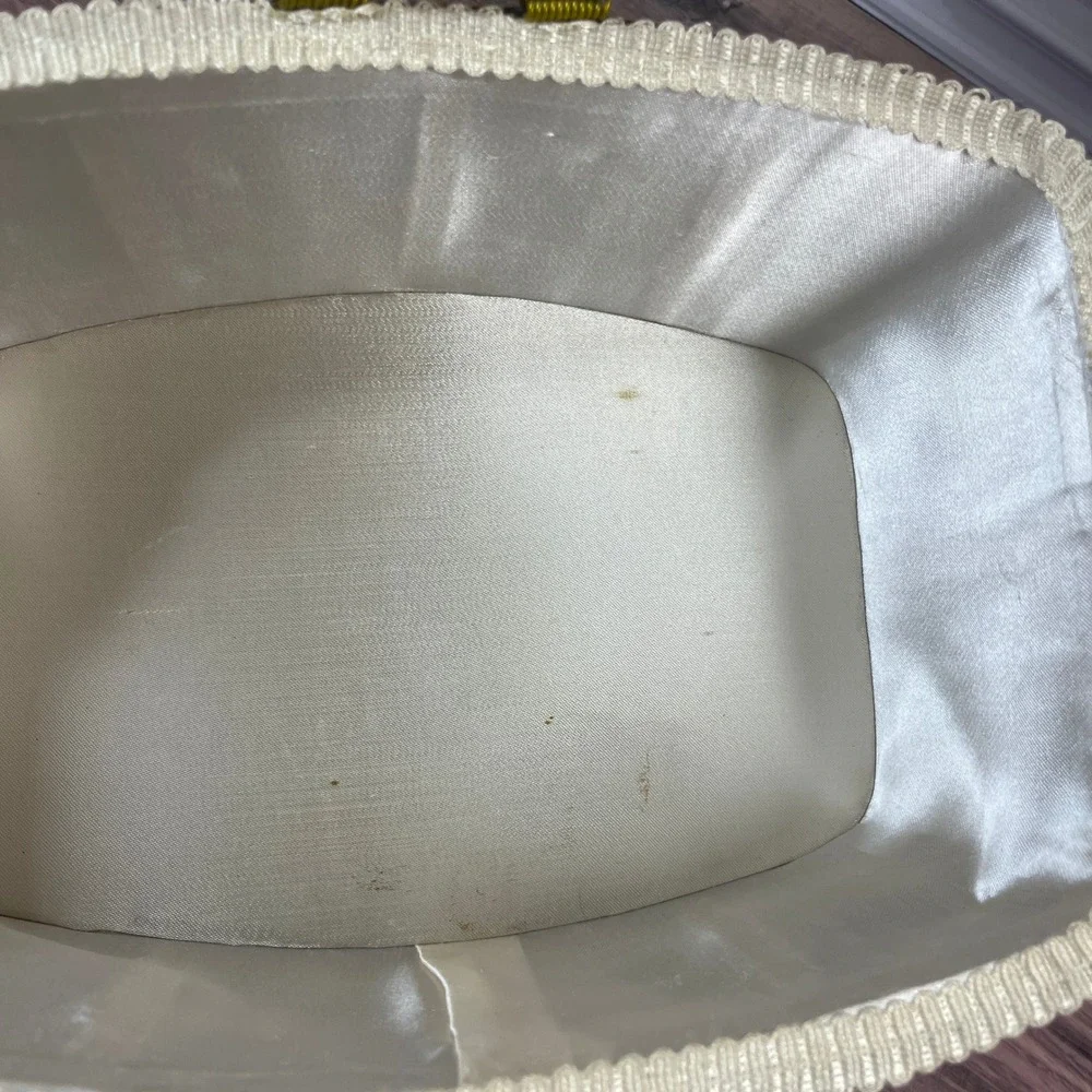 Vintage Dritz Sewing Basket Wicker Style w/Handle Woven Japan Oval Velvet MCM